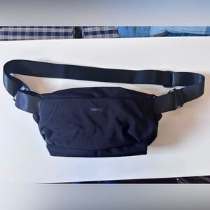 6L Black Bellroy Venture Sling — Excellent Condition